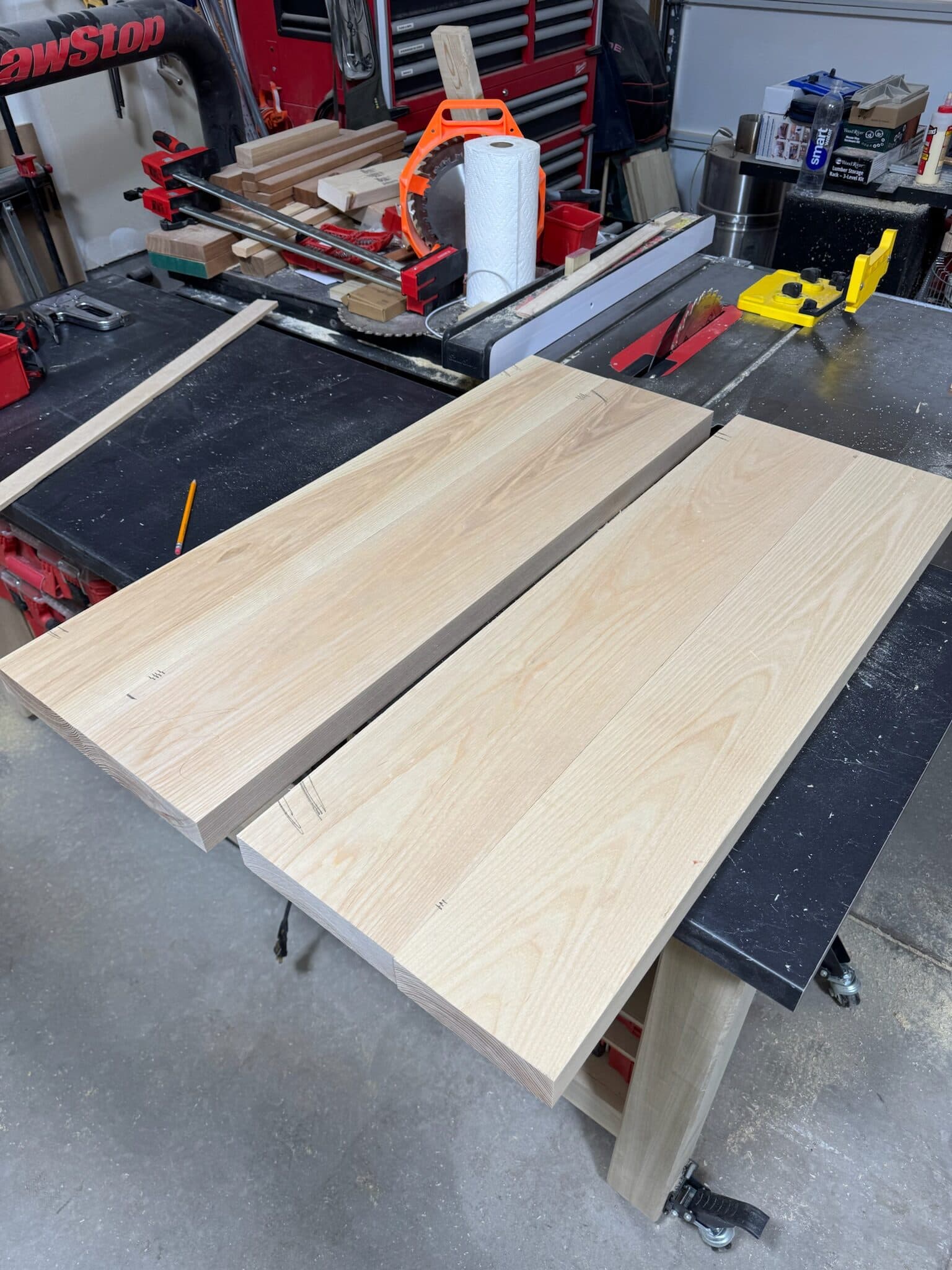 Landes' Floating Shelves — photograph 4